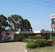Coach Lamp Motel - Accommodation Directory