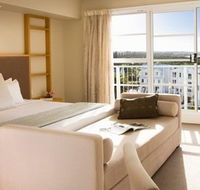 Quality Suites Deep Blue - Accommodation Directory