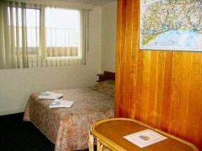 Pelican At Lakes Motel - Accommodation Directory 4