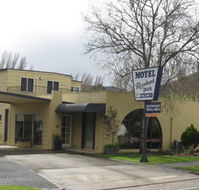 Riverbank Park Motel - Accommodation Directory