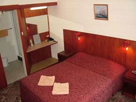 Ship Inn Motel - Accommodation Directory 1