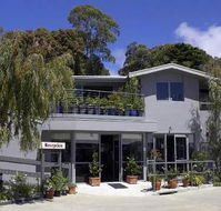 Comfort Inn Lorne Bay View - Accommodation Directory