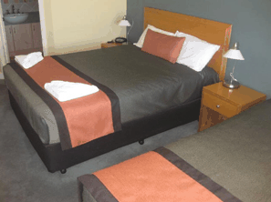 Jetty Resort And Apartments - Accommodation Directory 1