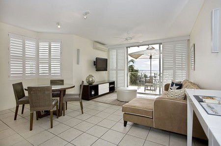 Maison Noosa Luxury Beachfront Resort - Accommodation Directory 4