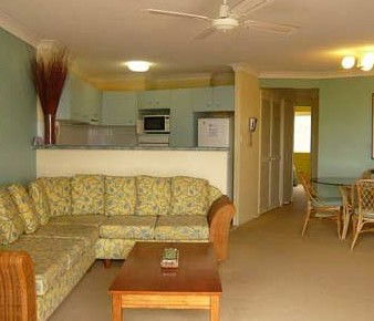 Kirra Palms Holiday Apartments - Accommodation Directory 2