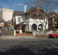 Mclaren Hotel - Accommodation Directory