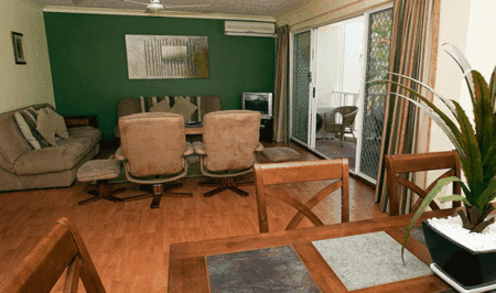 Surfers Tradewinds - Accommodation Directory 2