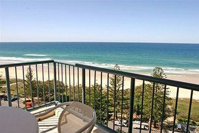 AA Oceana On Broadbeach - Accommodation Directory 4