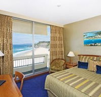 Quality Hotel Noahs on the Beach - Accommodation Directory