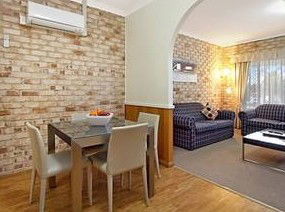 Highlander Motor Inn And Apartments - Accommodation Directory 3