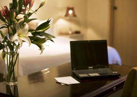 Quality Inn Presidential - Accommodation Directory 2