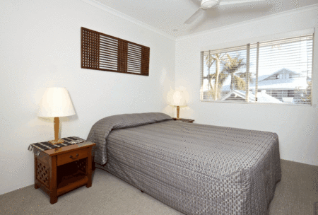 Pelican Beach Resort - Accommodation Directory 1
