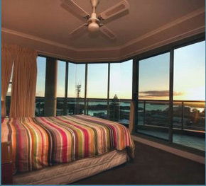 Sails Apartments - Accommodation Directory 8