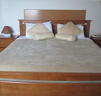 The Plough Hotel - Accommodation Directory