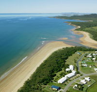 SeaEagles Beach Resort - Accommodation Directory