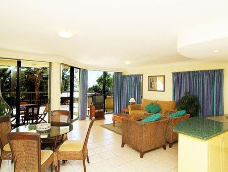 Waters Edge Resort - Accommodation Directory 2