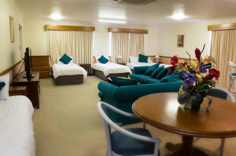 White Lace Motor Inn - Accommodation Directory 4