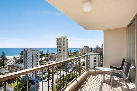 Rainbow Commodore Holiday Apartments - Accommodation Directory 1