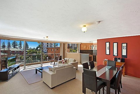 Rainbow Commodore Holiday Apartments - Accommodation Directory 5