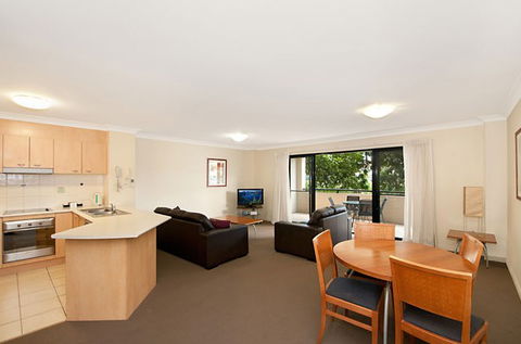 Sandcastles On The Broadwater - Accommodation Directory 2