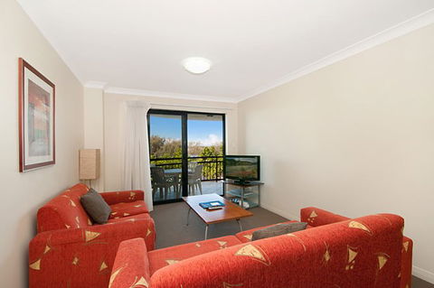 Sandcastles On The Broadwater - Accommodation Directory 3