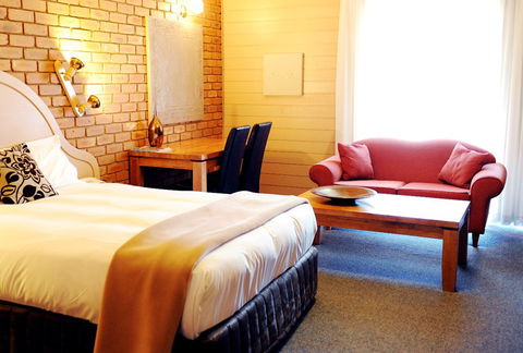Quality Inn Colonial - Accommodation Directory 3