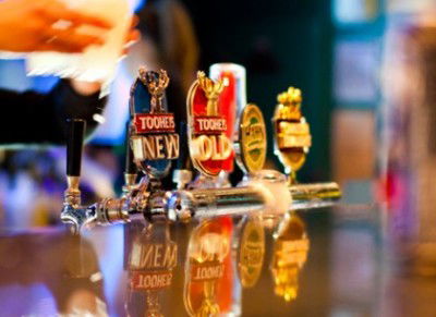 Harp Deluxe Hotel - Accommodation Directory 1