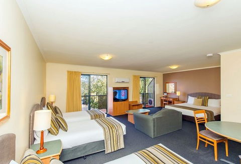 Alpha Hotel Canberra - Accommodation Directory 4