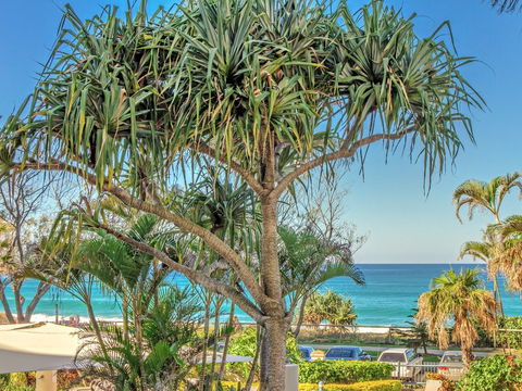 AA Oceana On Broadbeach - Accommodation Directory 17