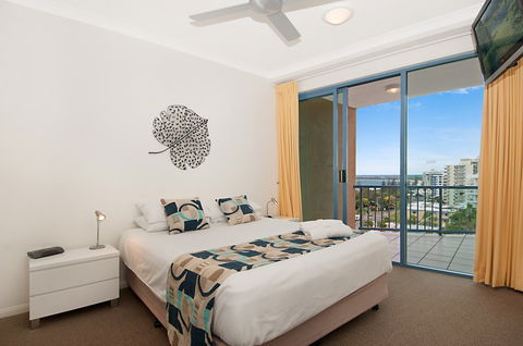 Alexandra On The Pacific - Accommodation Directory 2