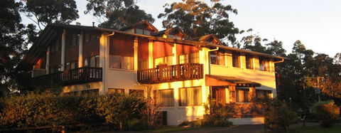 Chalet Swisse Spa Retreat - Accommodation Directory 4