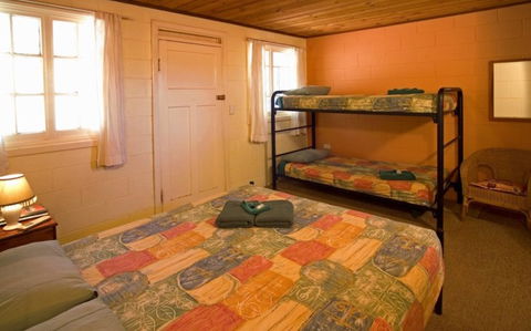 Glen Helen Resort - Accommodation Directory 4