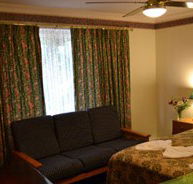 Palms Bed and Breakfast - Accommodation Directory
