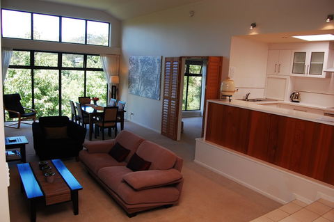 Sketches Mountain Resort - Accommodation Directory 5