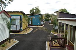 Mount Hutton QLD Accommodation Directory