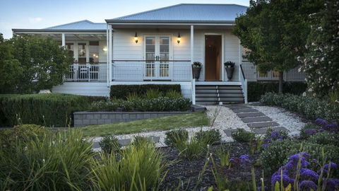 The Summer House - Accommodation Directory 1