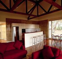 The Menzies Retreat - Accommodation Directory