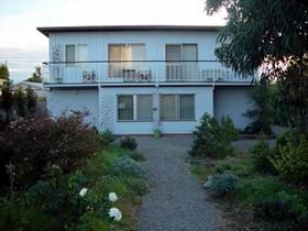 Salty Grape Beach House - Accommodation Directory 0