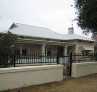 Naracoorte Cottages - MacDonnell House - Accommodation Directory