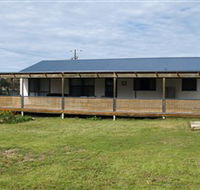 Surfin Sceales Beach House - Accommodation Directory