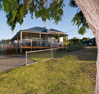 Serenity Holiday House - Accommodation Directory