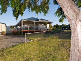 Serenity Holiday House - Accommodation Directory 0