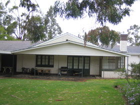 Naracoorte Cottages - Pinkerton Hill - Accommodation Directory 0