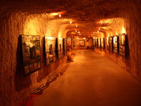 Umoona Opal Mine - Accommodation Directory 0