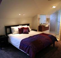 Merlot  Verdelho - Accommodation Directory