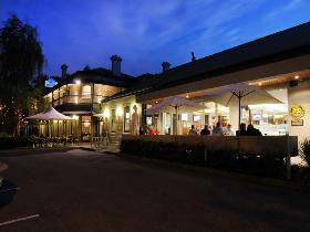 The Stirling Hotel - Accommodation Directory 0