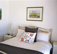 ArtWine Cottages - Accommodation Directory