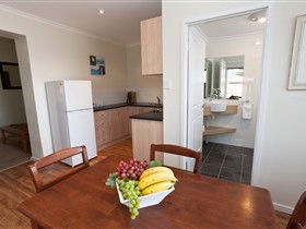 Bay 10 Accommodation - Accommodation Directory 0