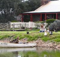 Stonewell Cottages and Vineyards - Accommodation Directory