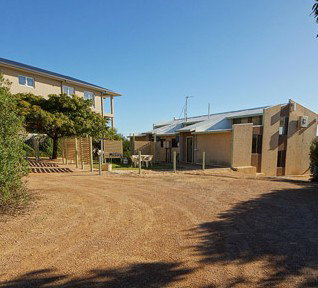 Sea Air-a Siesta 5 - Accommodation Directory 1